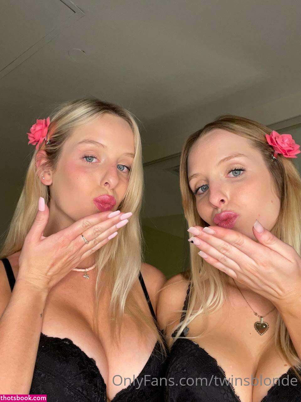 Onlytwinz Photo #137