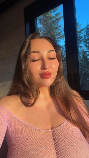 Louisa Khovanski Photo #279