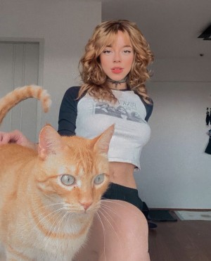 Brenda Zelinski Photo #3