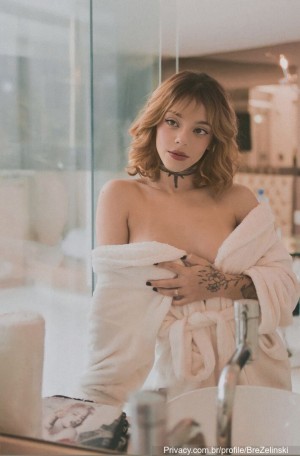 Brenda Zelinski Photo #36