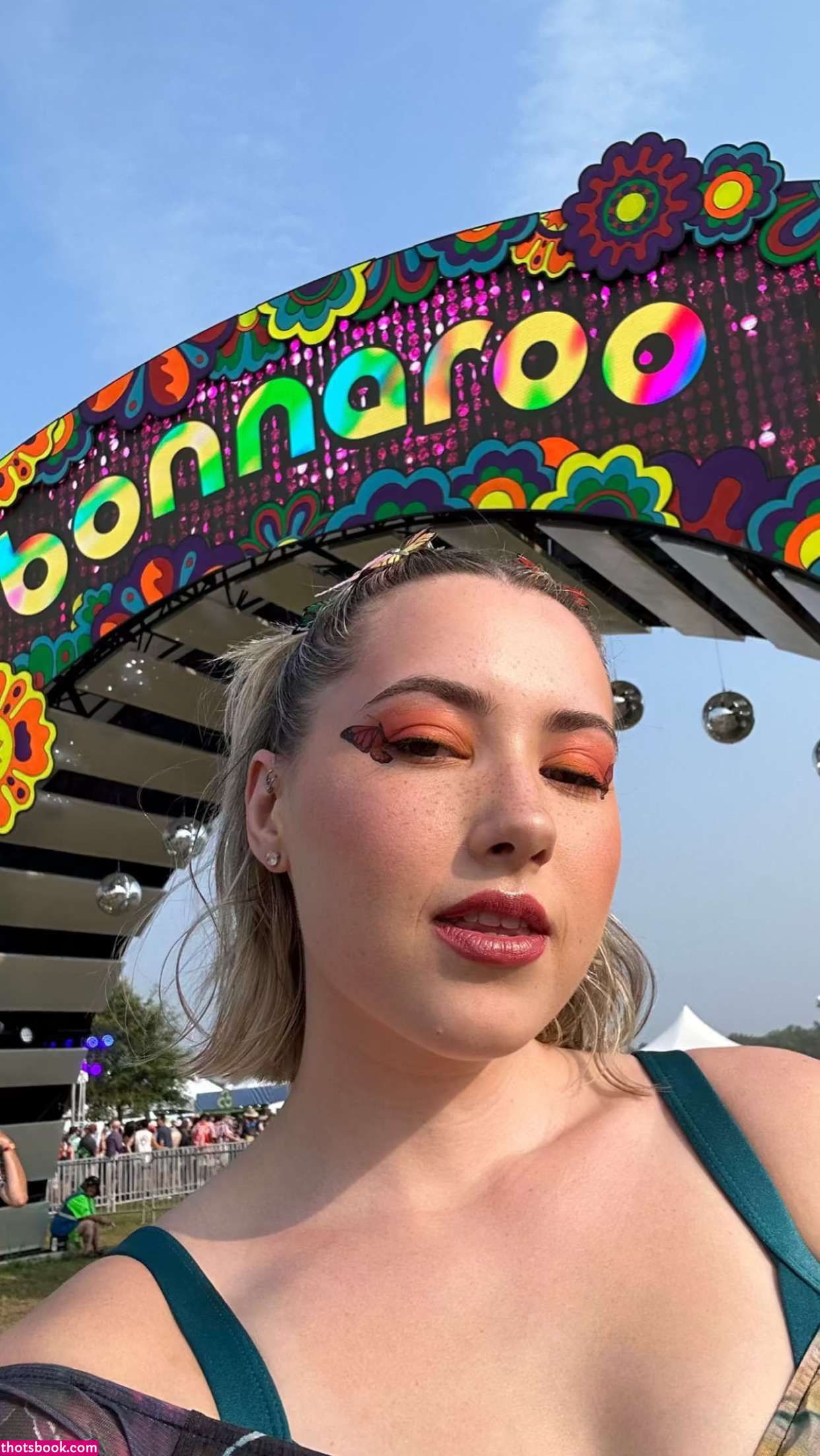 Pineapplebrat Photo #21