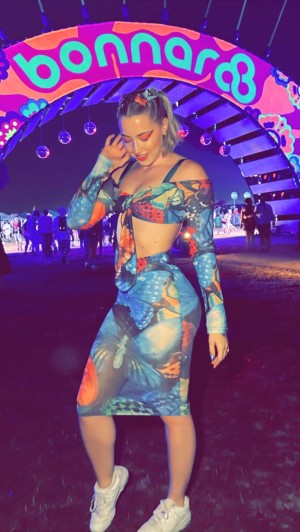 Pineapplebrat Photo #23