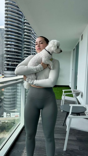 Pineapplebrat Photo #39