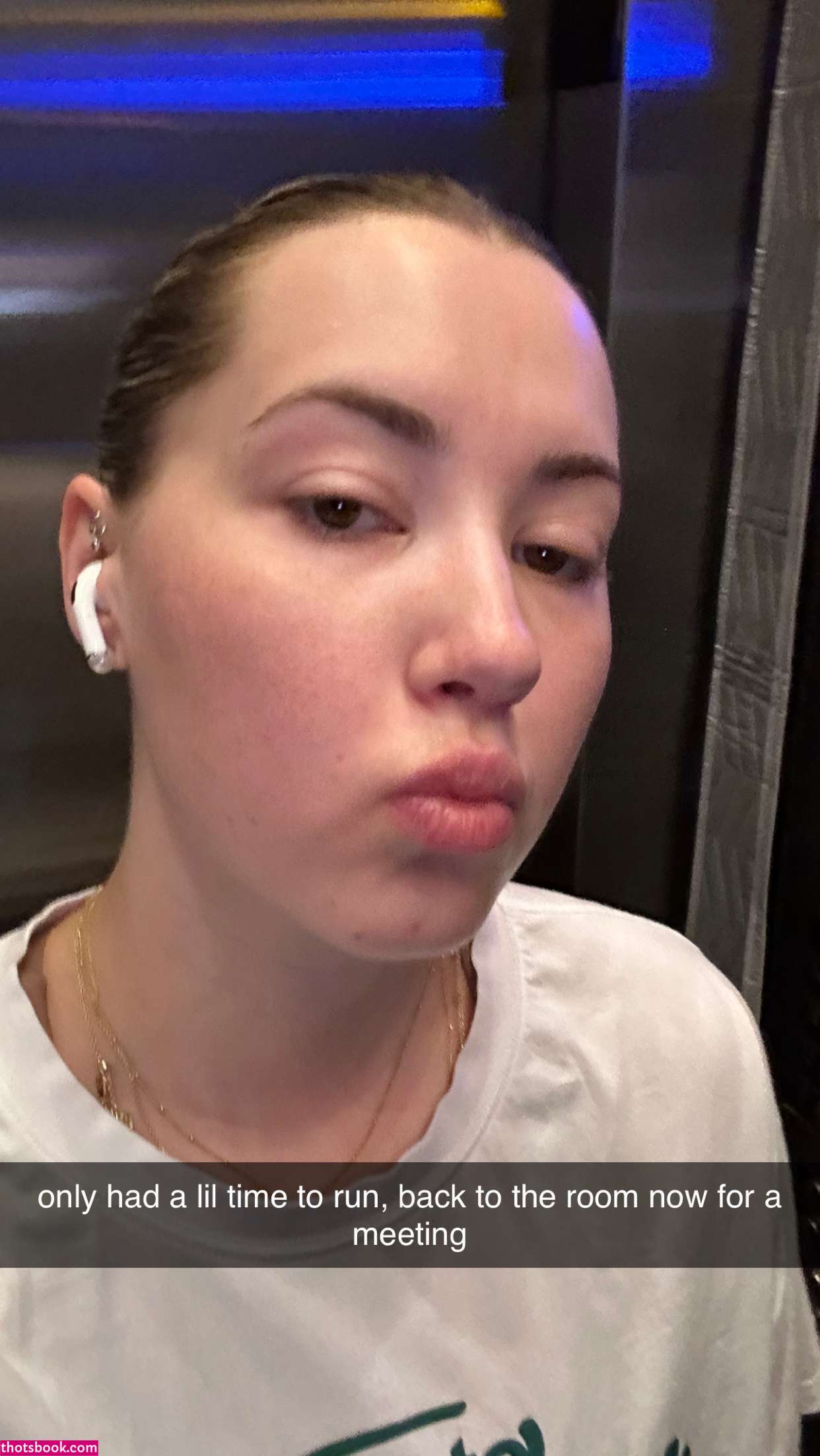 Pineapplebrat Photo #56