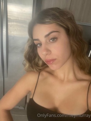 Riley Murray Photo #90