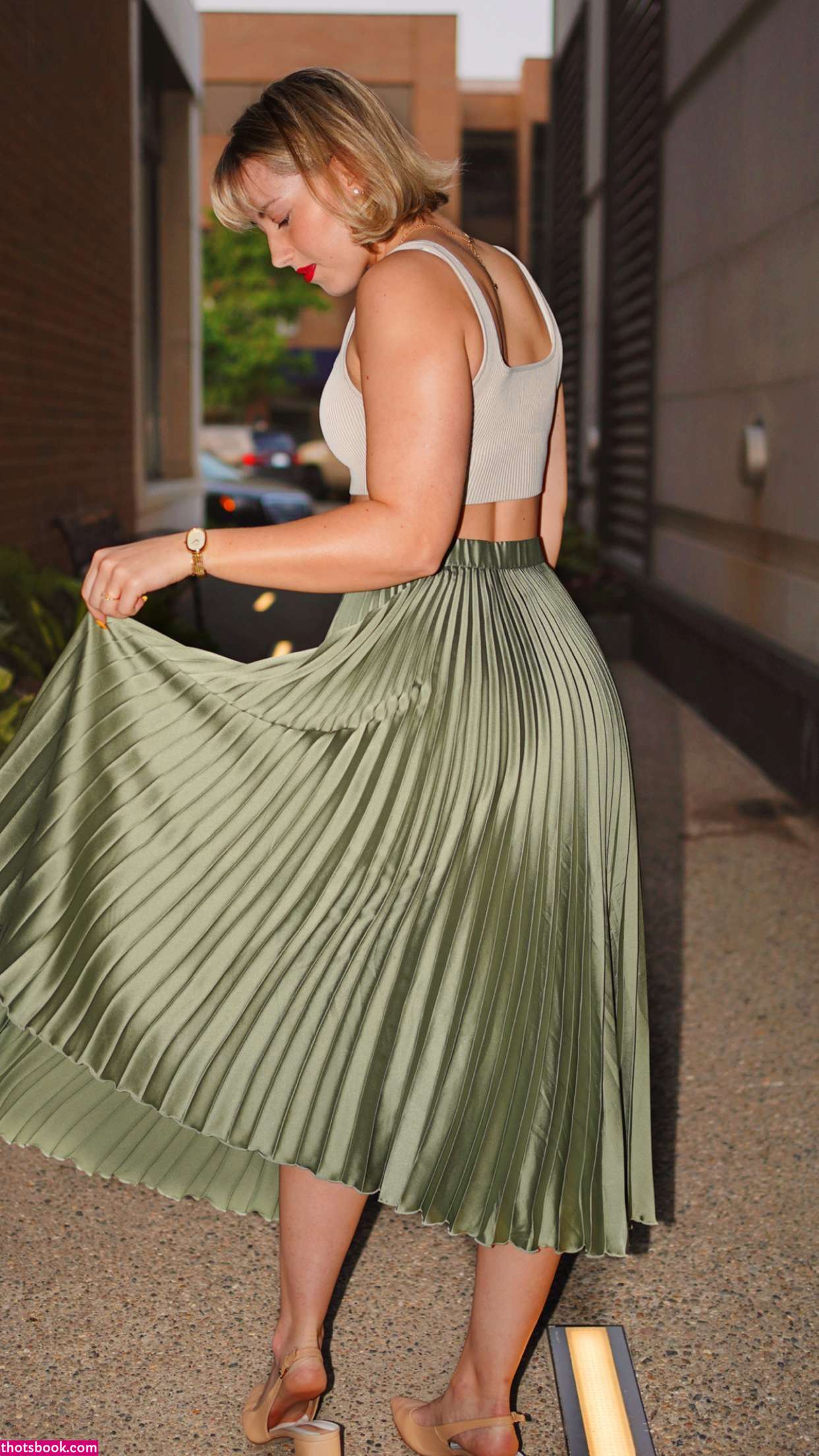 Pineapplebrat Photo #121