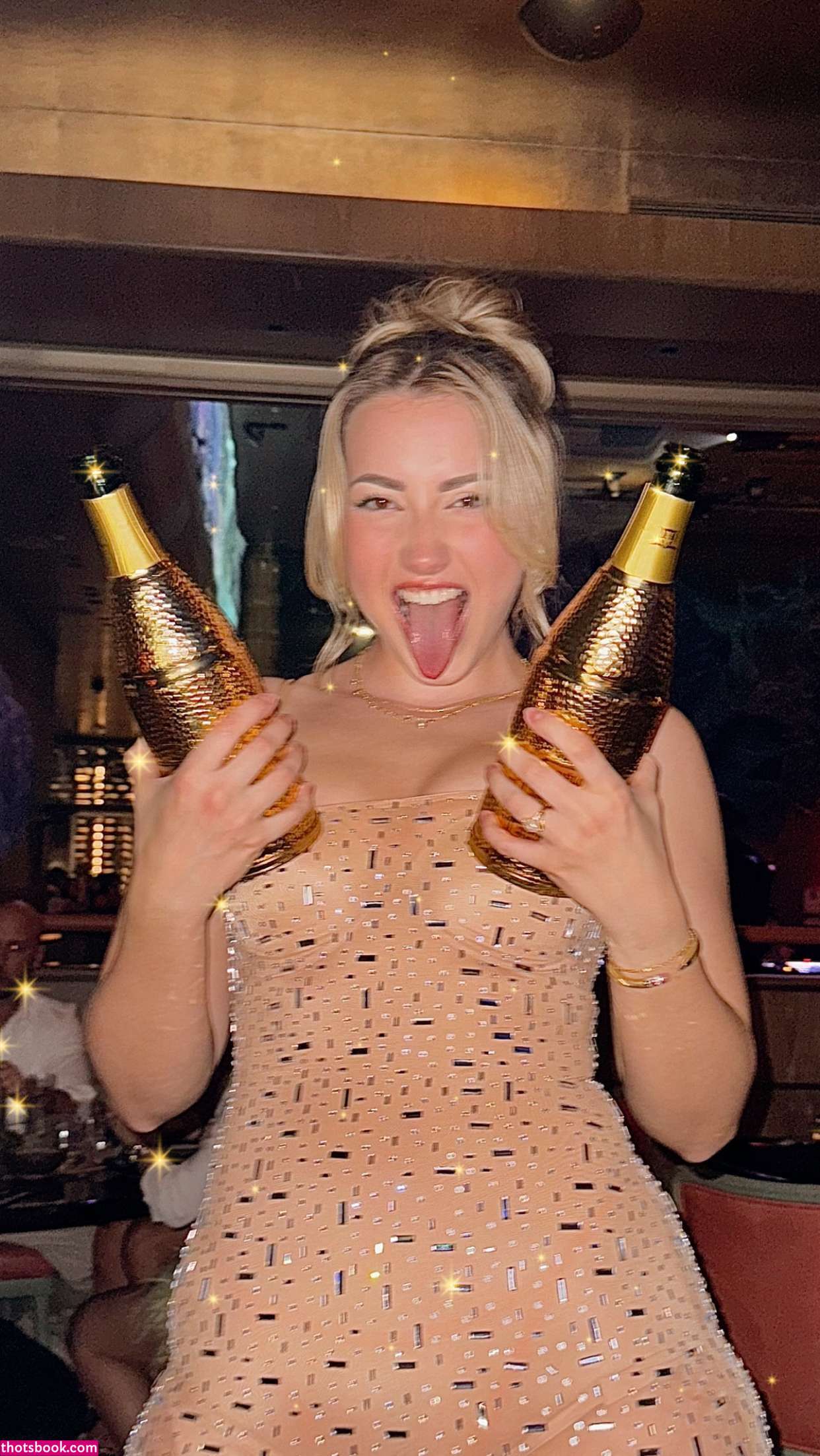 Pineapplebrat Photo #181