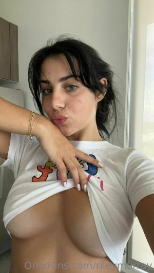 Riley Murray Photo #170