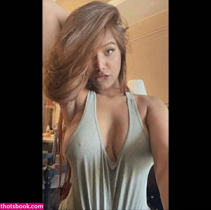 Poonam Pandey Photo #6