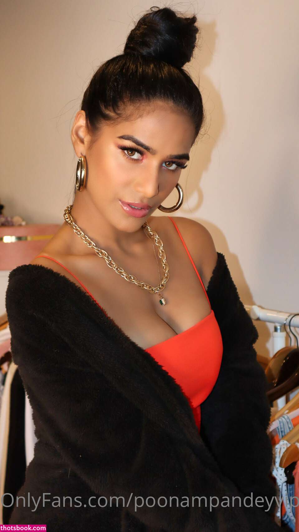 Poonam Pandey Photo #14