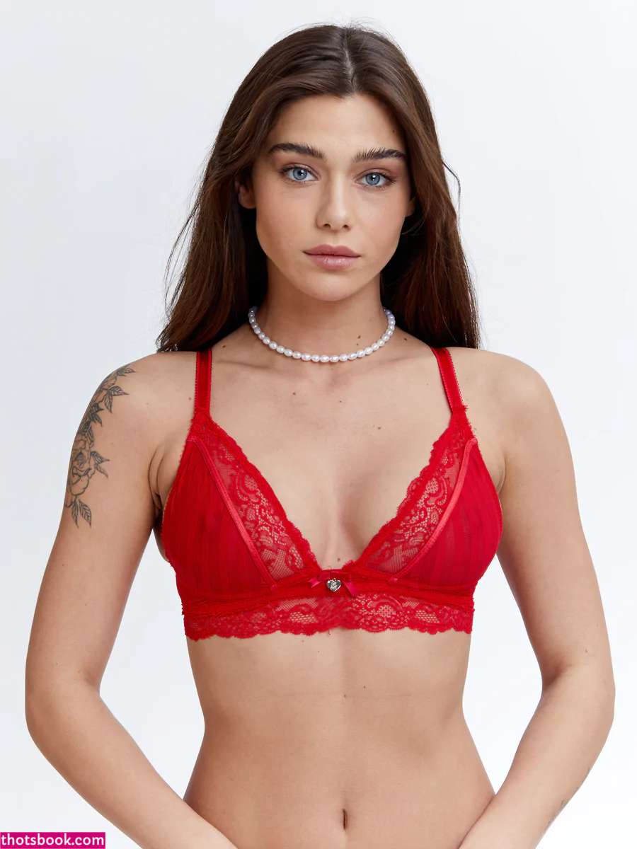 Milana Vino Photo #12