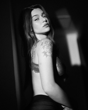 Milana Vino Photo #18