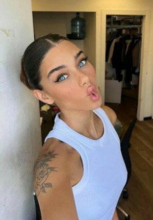 Milana Vino Photo #36