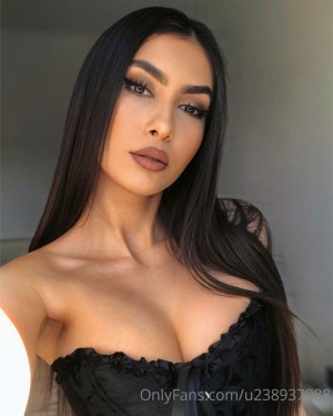 Sophie Rayne Photo #59