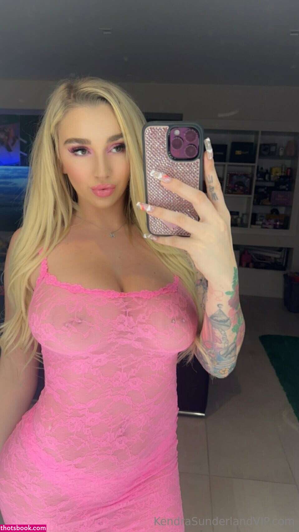 Kendra Sunderland Photo #231