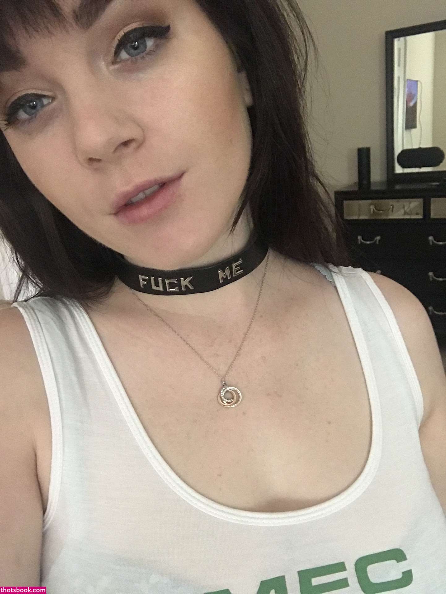 Emily Lynne Photo #297