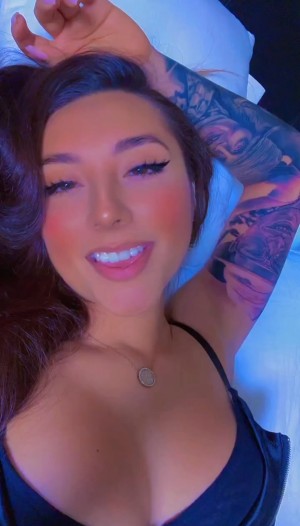 Theegoldenrose Photo #12