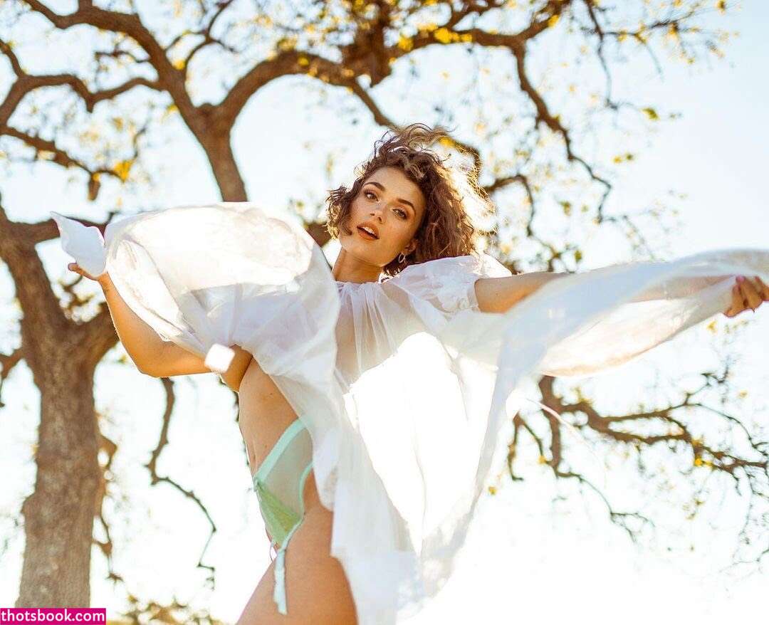 thelaceyclaire Photo #7