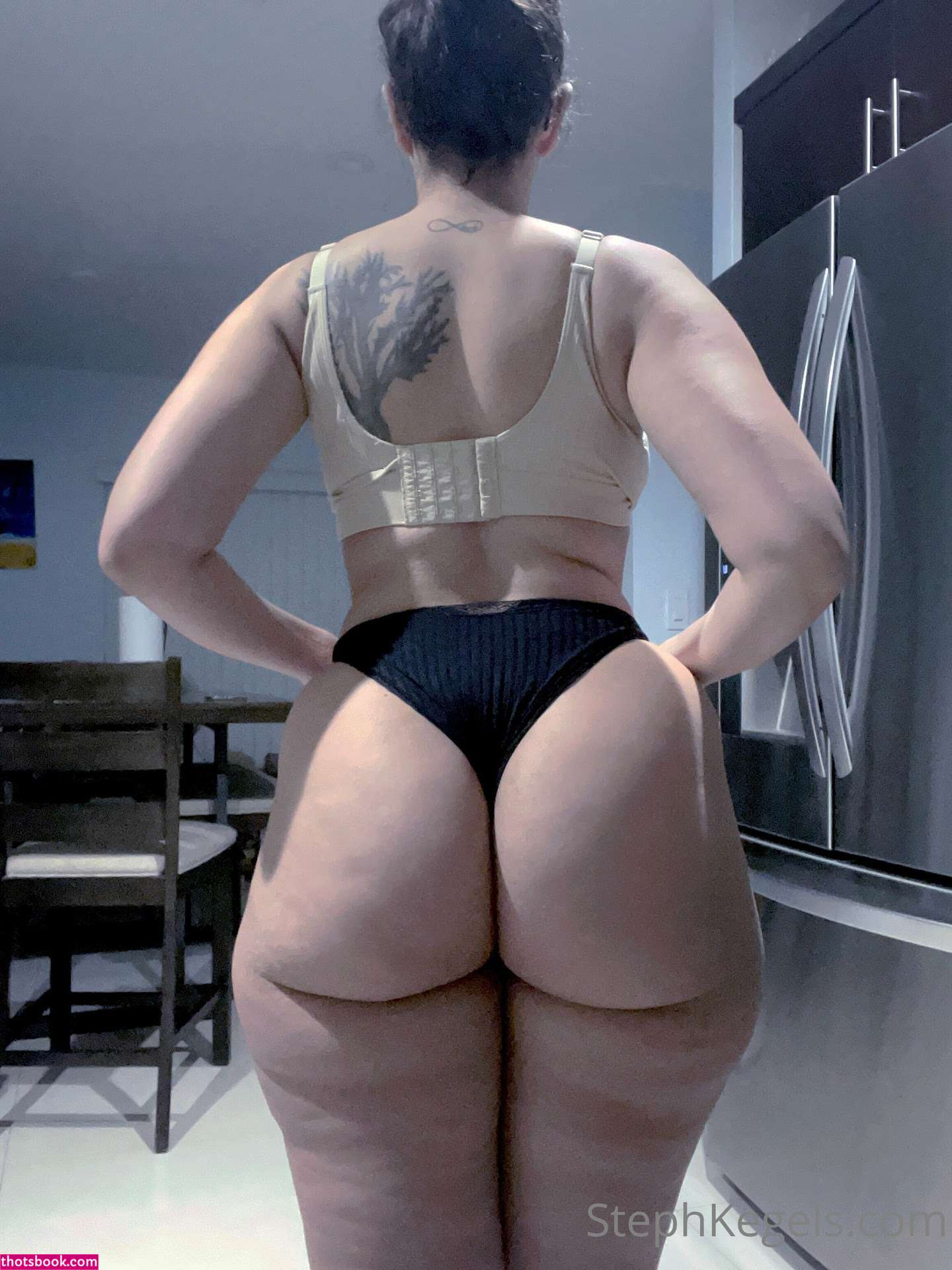 Steph Kegels Photo #18