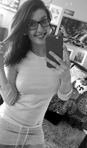 Amber Hahn Photo #204