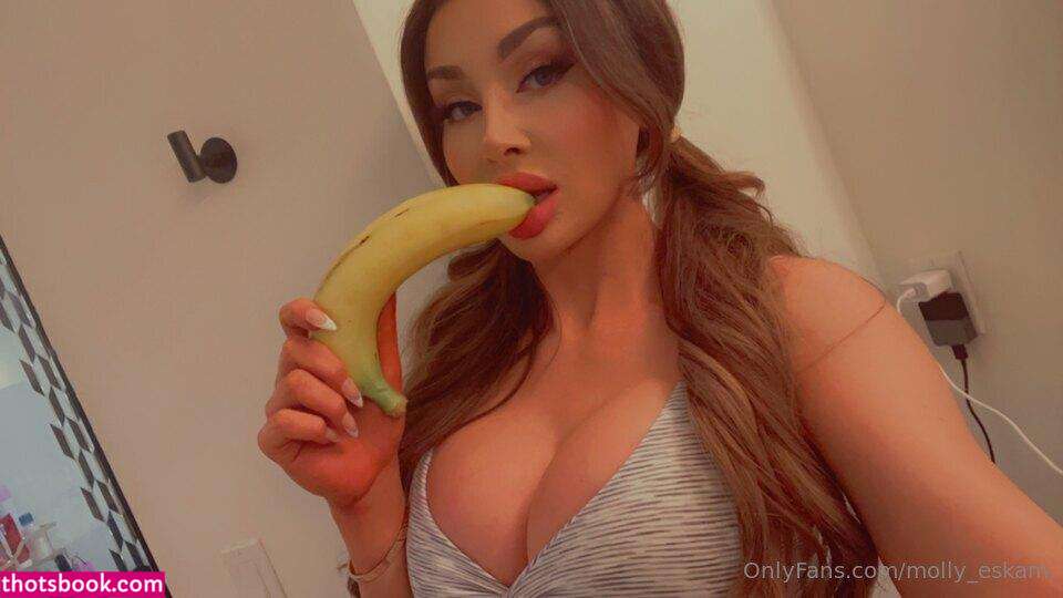 Molly Eskam Photo #136