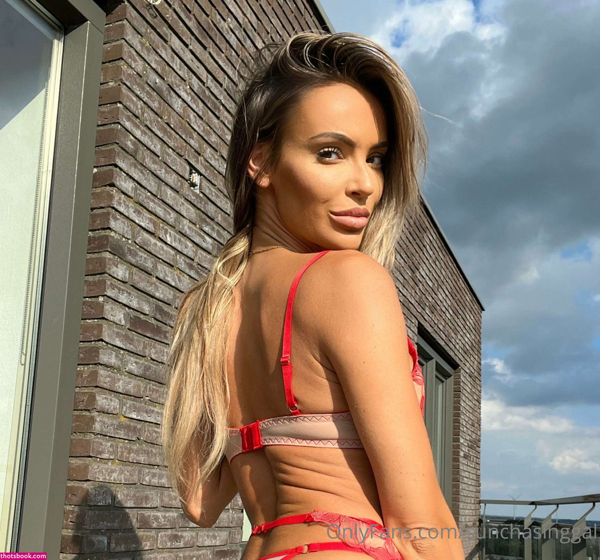 Anniek Van Kuelen Photo #48