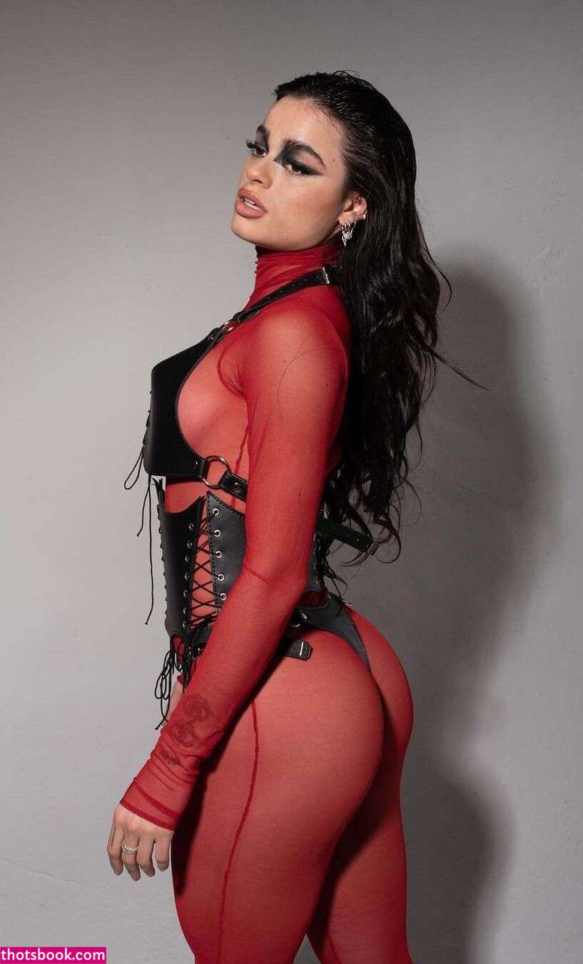 Juli Savioli Photo #39