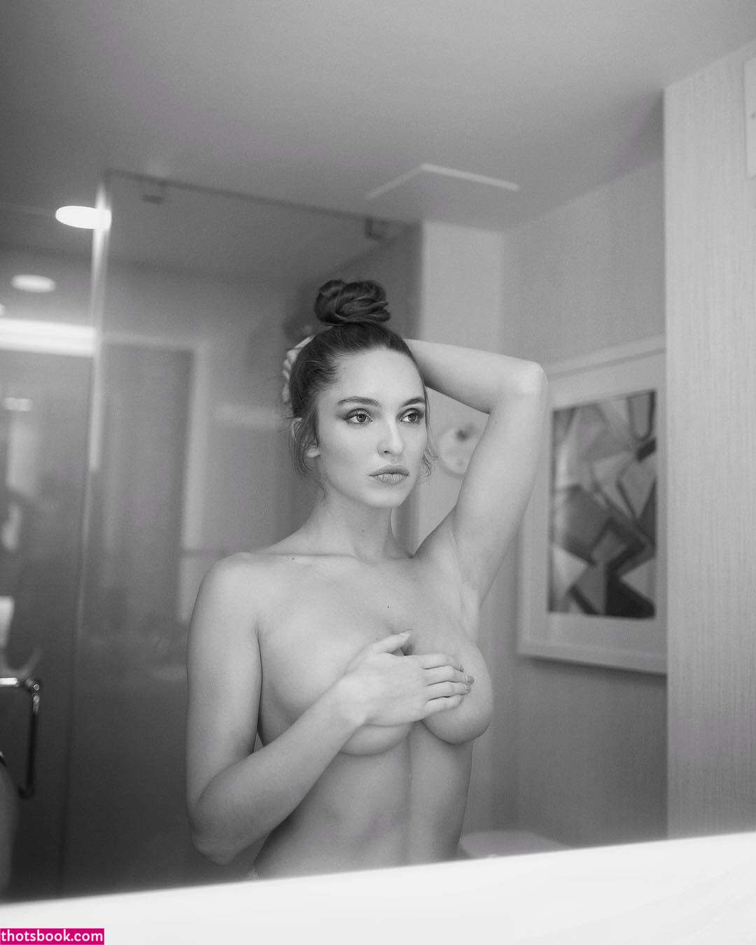 Hannah Sell Photo #3