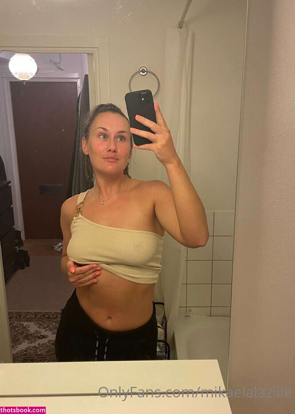 mikaelaburrito Photo #70