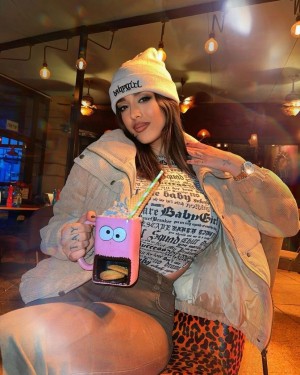 May Bakshi Photo #43