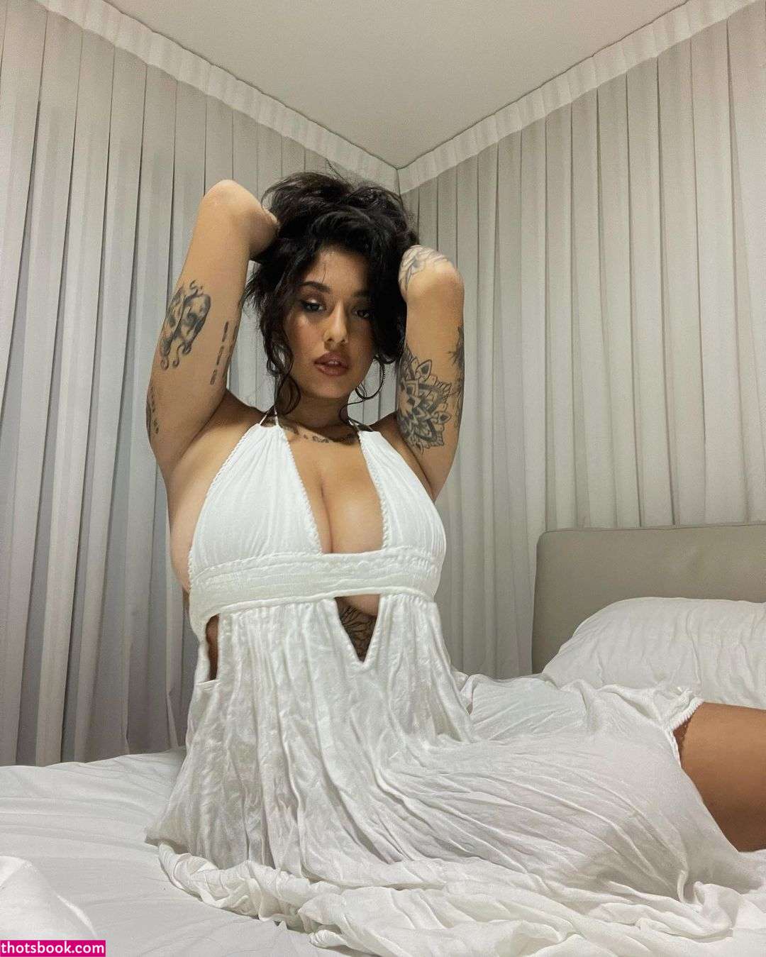 May Bakshi Photo #69