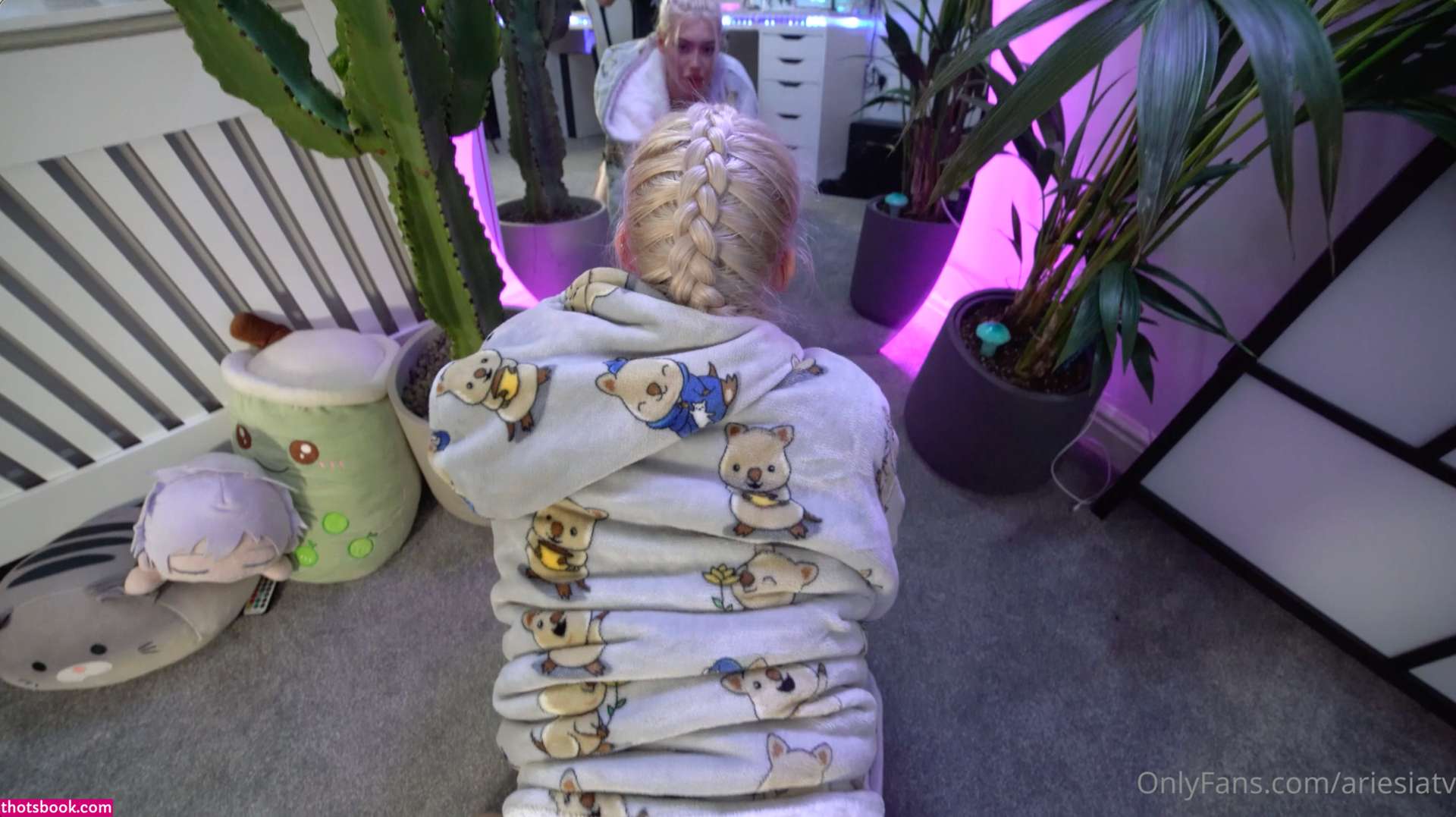 ariesiagray Photo #64