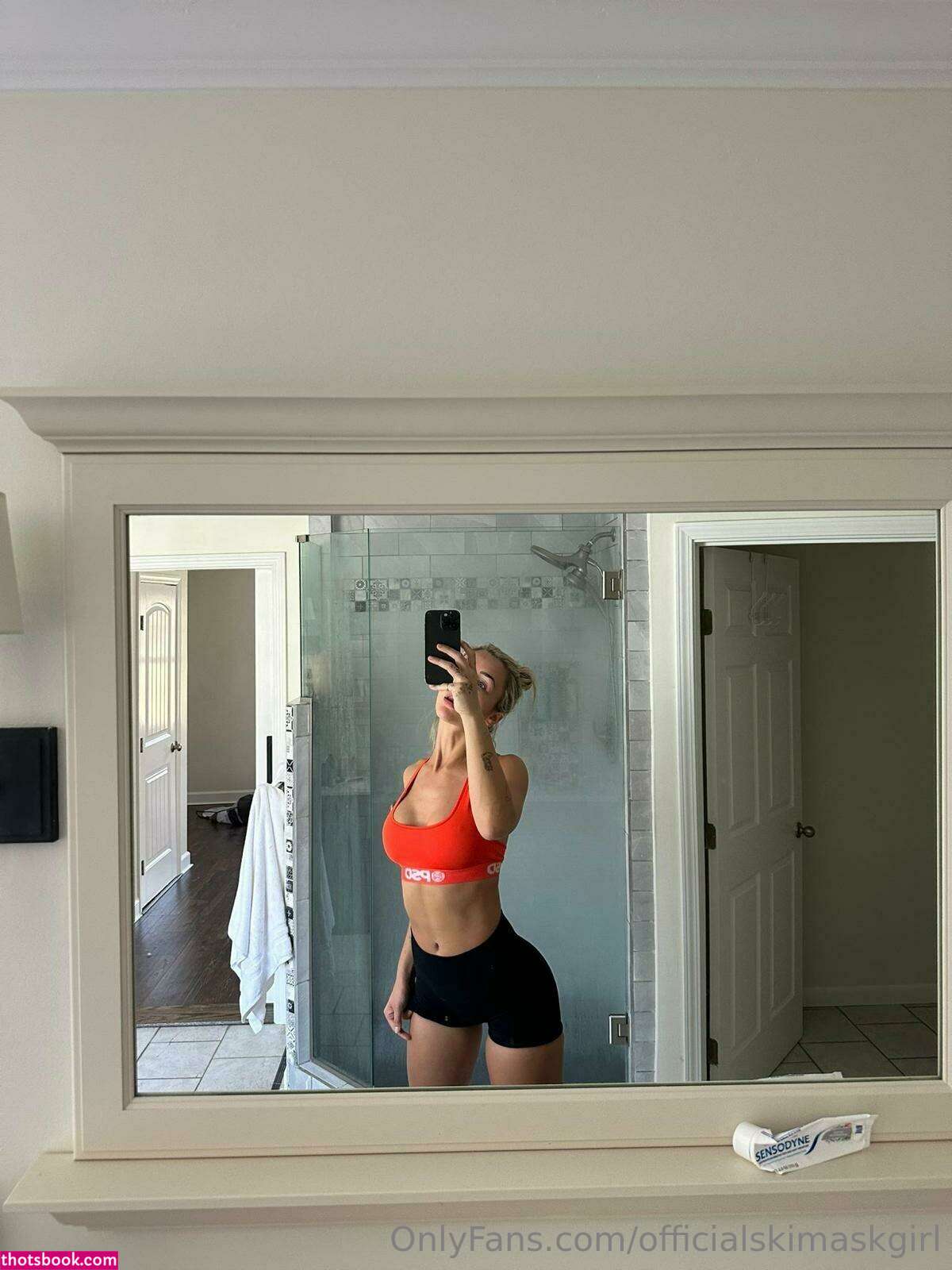 Briana Armbruster Photo #227