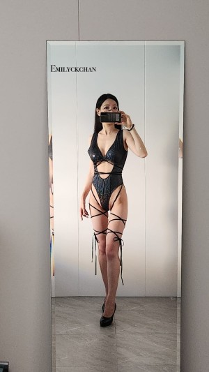 Emilyck Chan Photo #32