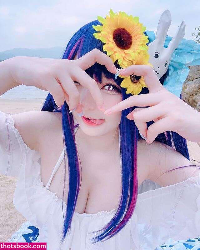 Hanari Takanashi Photo #24