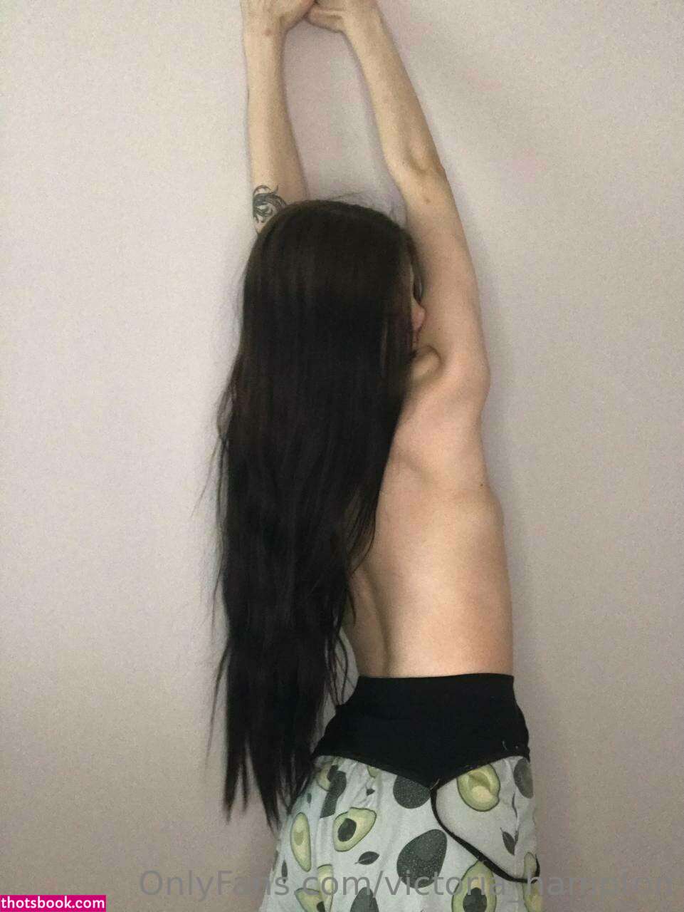 Victoria Hampton Photo #40