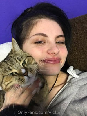 Victoria Hampton Photo #66