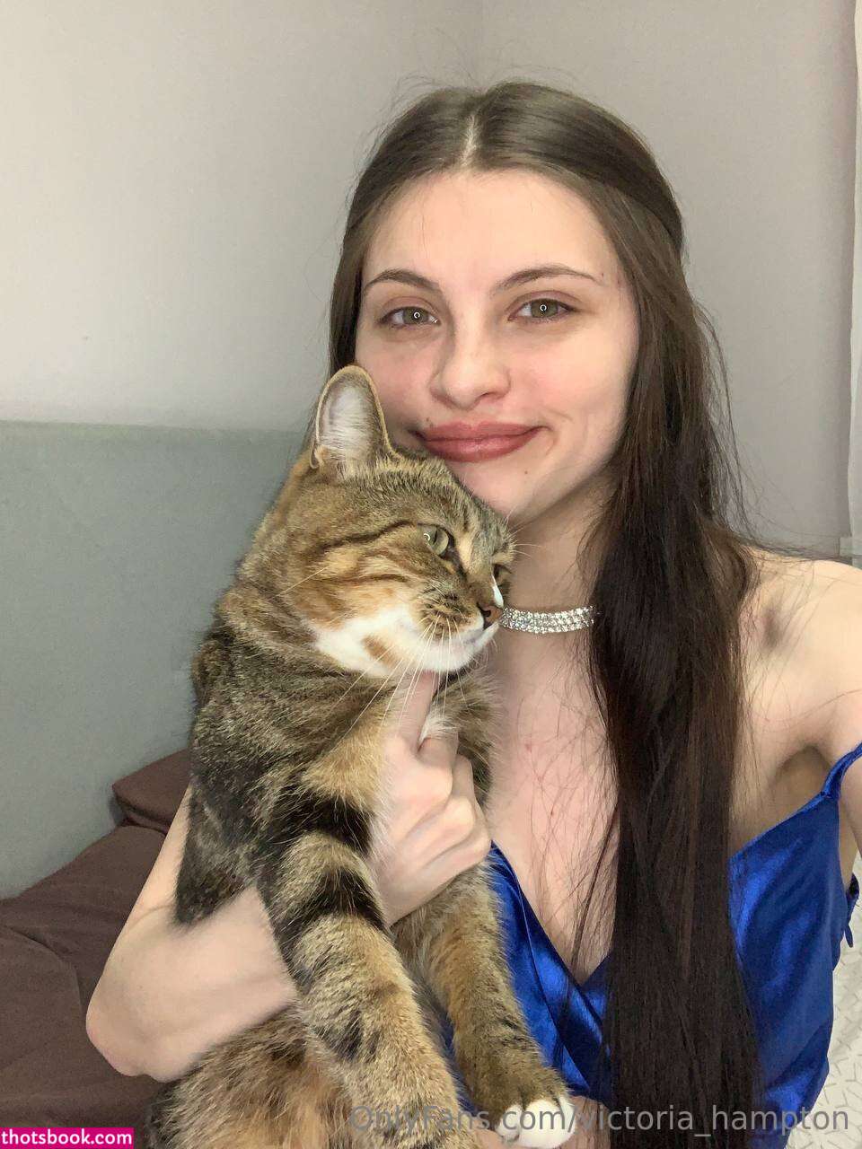 Victoria Hampton Photo #95