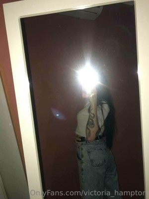 Victoria Hampton Photo #85