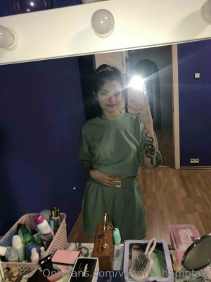 Victoria Hampton Photo #90