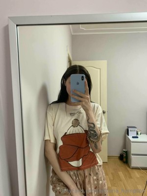 Victoria Hampton Photo #110