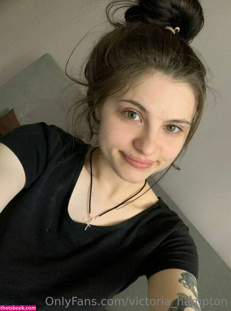 Victoria Hampton Photo #136