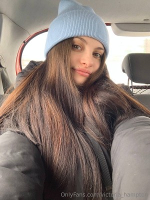 Victoria Hampton Photo #123