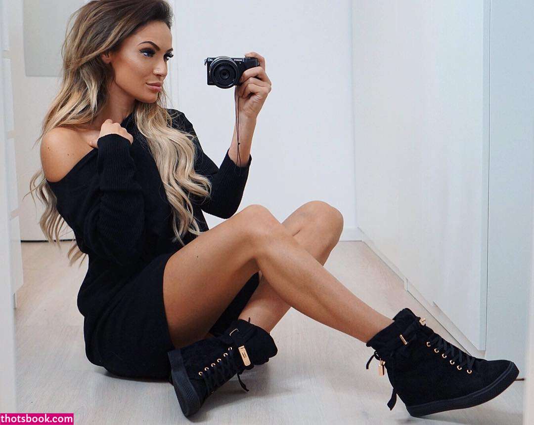 Anniek Van Kuelen Photo #113