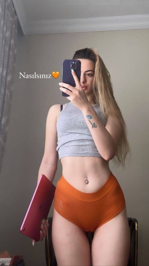 Oznur Guven Photo #90