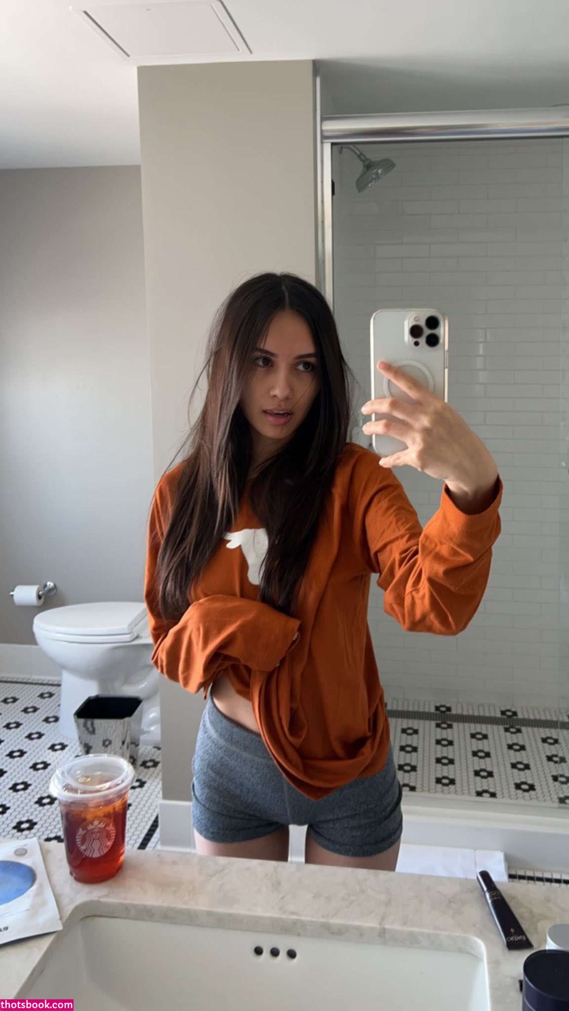 Caryn Marjorie Photo #8