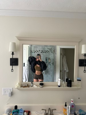 Briana Armbruster Photo #281