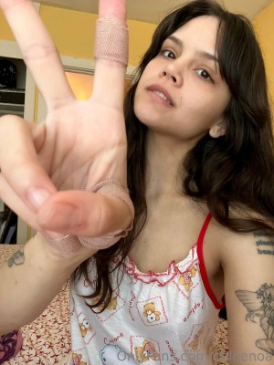 Chloelikespotatoes Photo #37