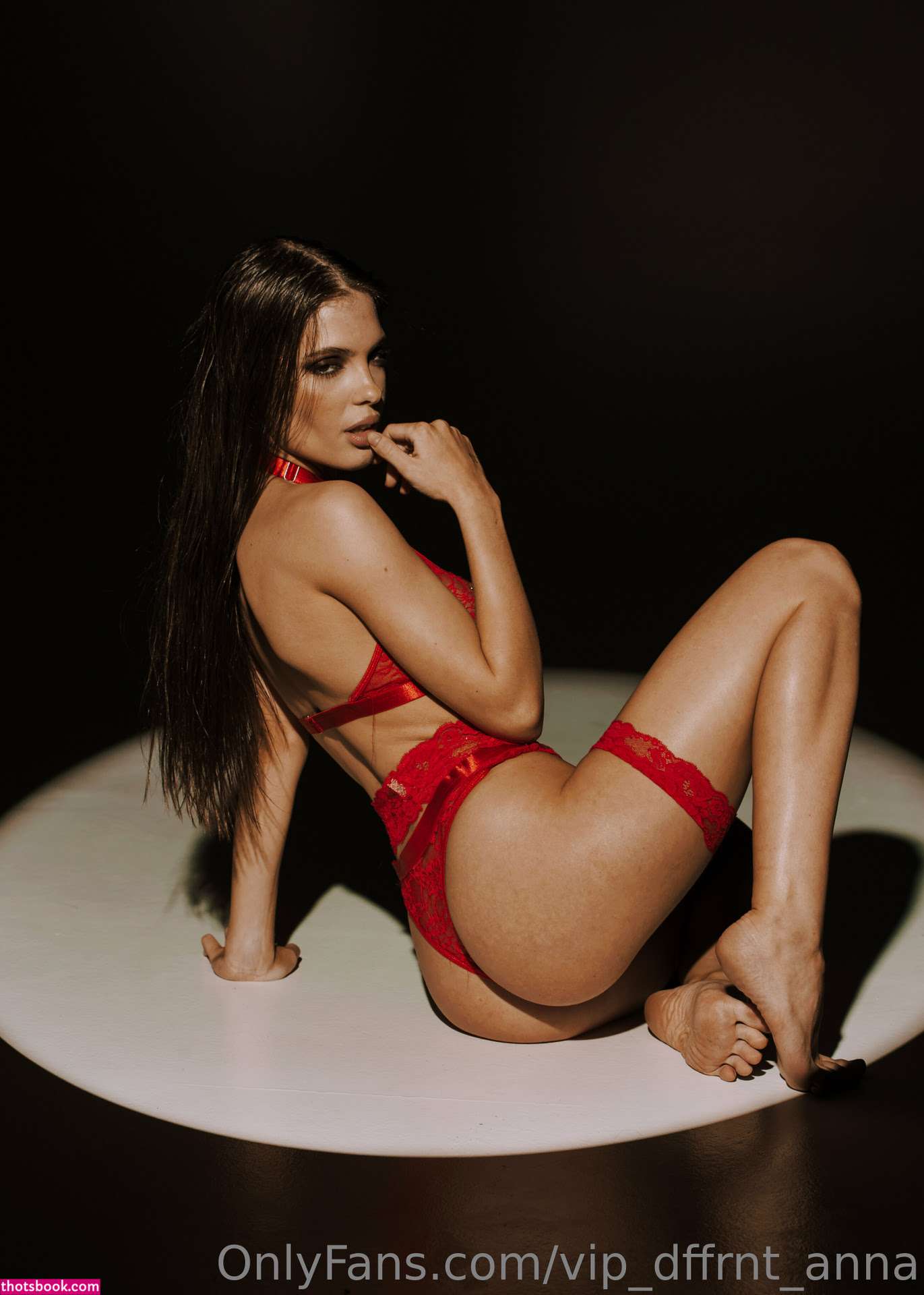 Dffrnt Anna Photo #6