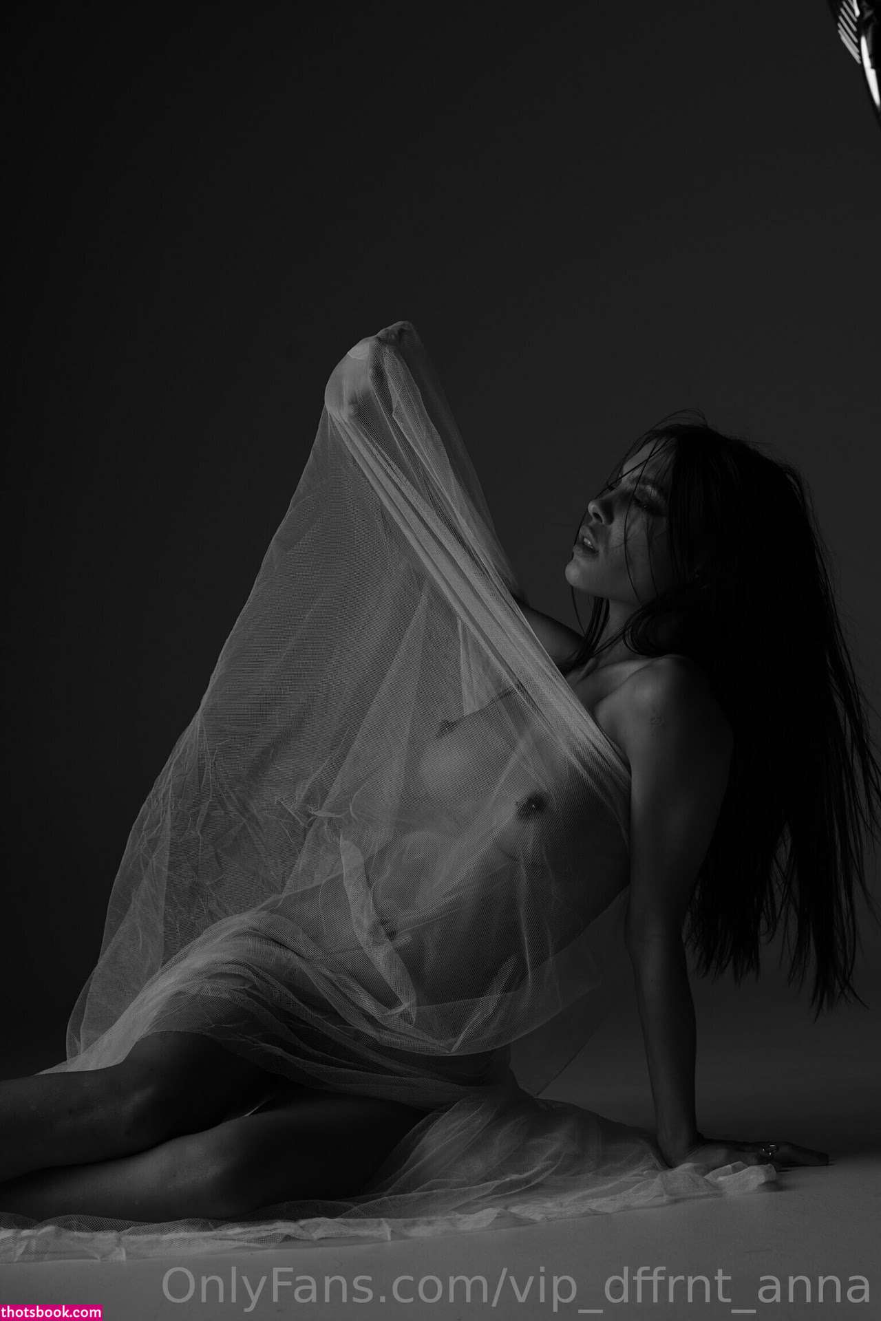 Dffrnt Anna Photo #27